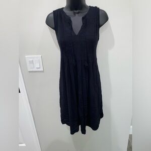 Last chance! Flattering Black dress